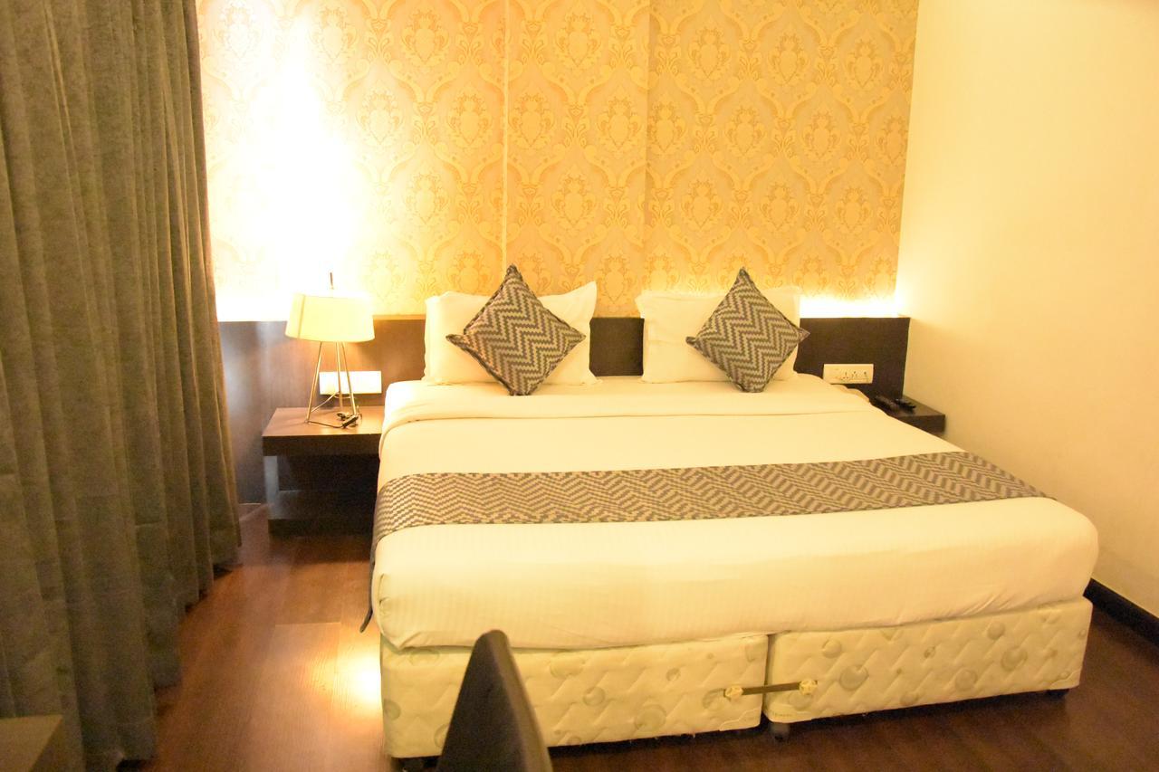 Poppys Tower Hotell Coimbatore Eksteriør bilde