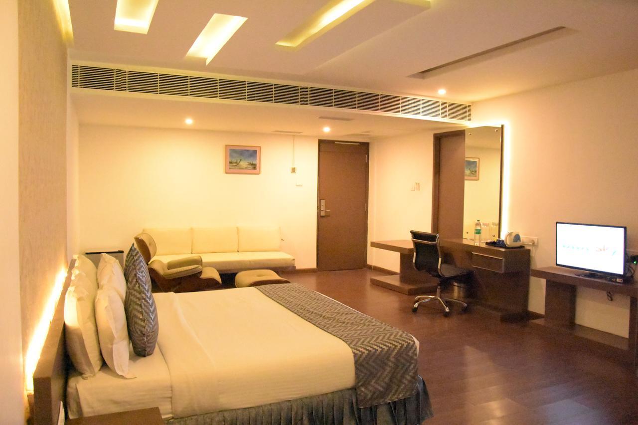 Poppys Tower Hotell Coimbatore Eksteriør bilde
