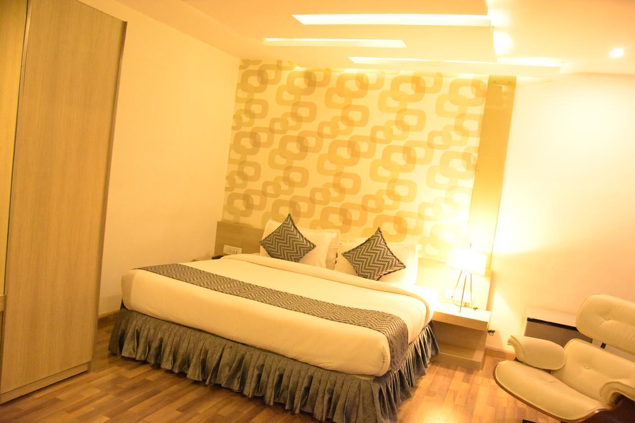 Poppys Tower Hotell Coimbatore Eksteriør bilde