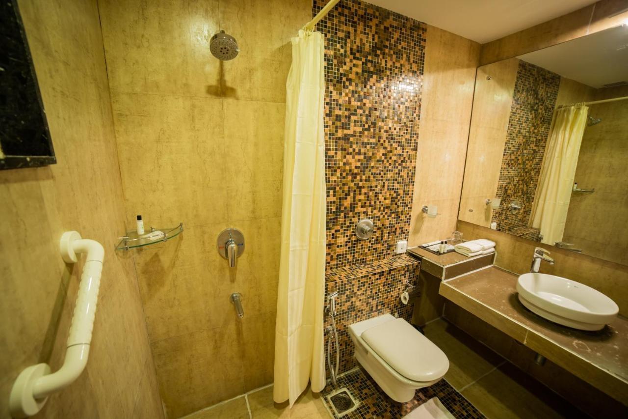 Poppys Tower Hotell Coimbatore Eksteriør bilde