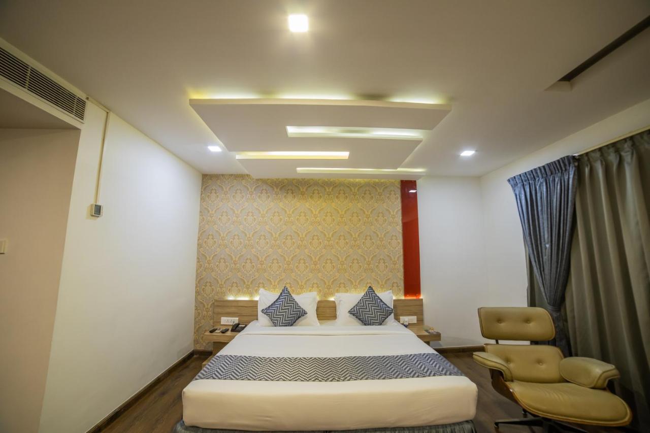 Poppys Tower Hotell Coimbatore Eksteriør bilde